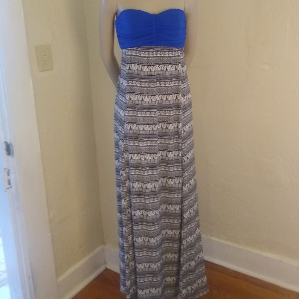 Tribal Print Bebe Strapless Maxi Dress; XS